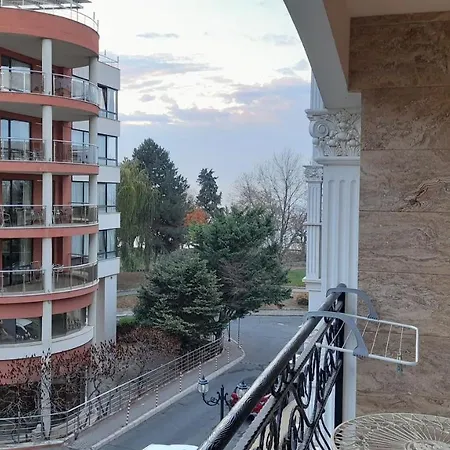 4-zimmer-luxusappartment Direkt Am Strand Am Schwarzem Meer Apartament