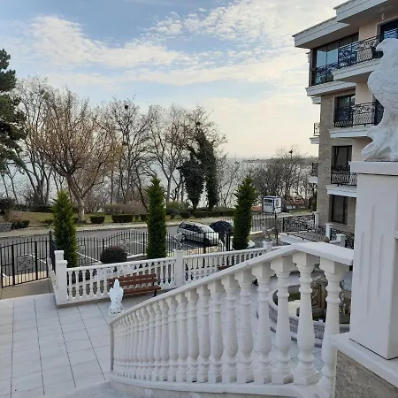 4-zimmer-luxusappartment Direkt Am Strand Am Schwarzem Meer * Nesebyr